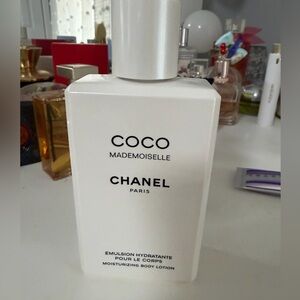 CHANEL Coco Mademoiselle Moisturizing Lotion - White